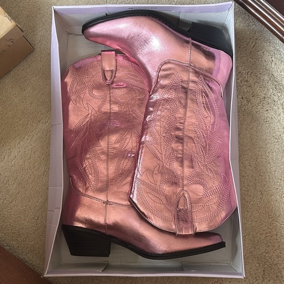 Brand New Madden Girl Metallic Pink Cowboy Boots Heeled Pointed Toe Western - Picture 14 of 16